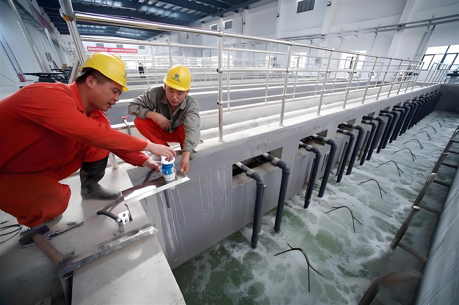 冬季棉安全帽：守护头部安全与保暖的双重保障
